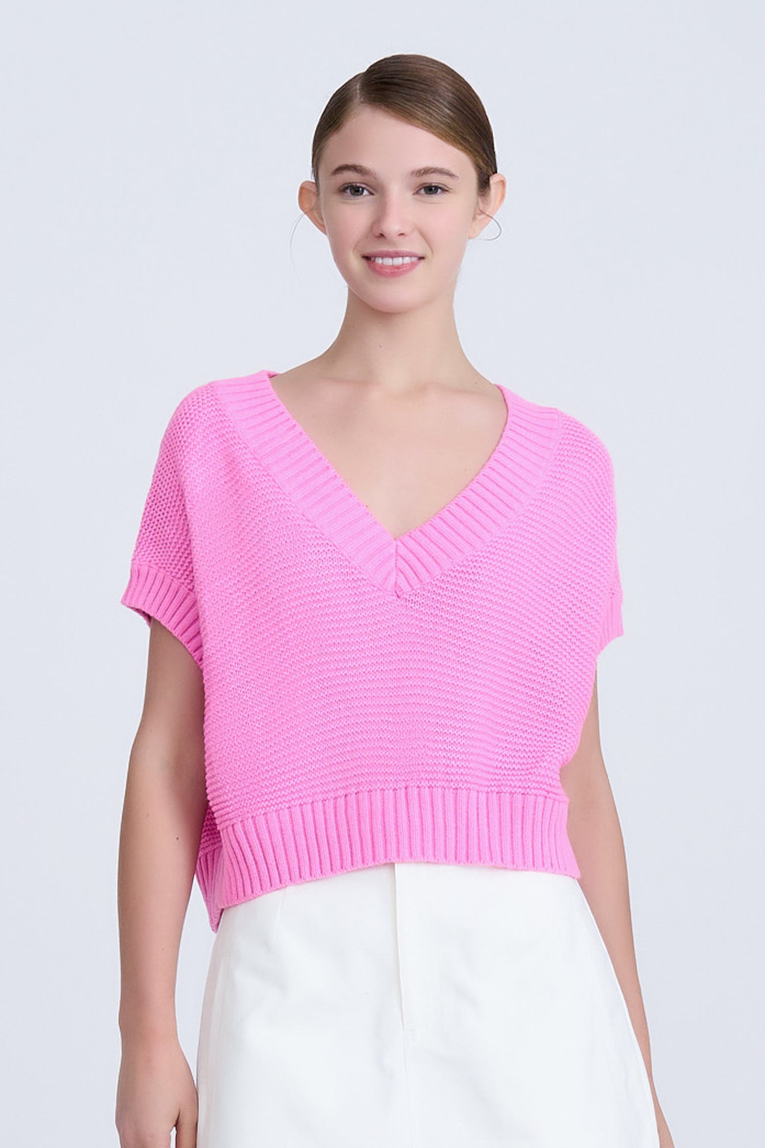 V-Neck Cropped Sweater - Pink